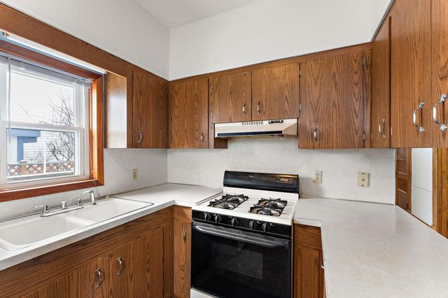 162 Mcboal Street, Saint Paul, MN 55102