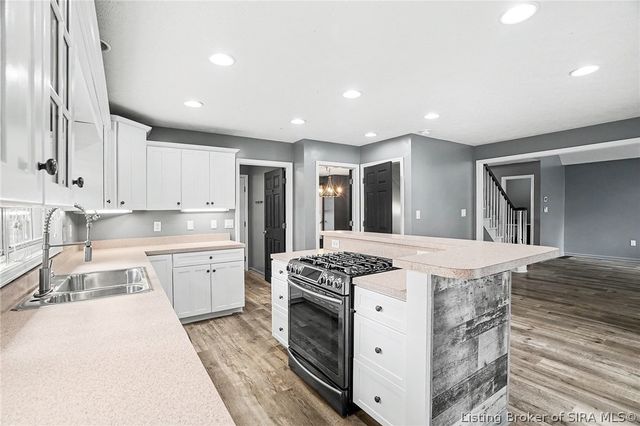 8104 Hidden River Trace, Charlestown, IN 47111
