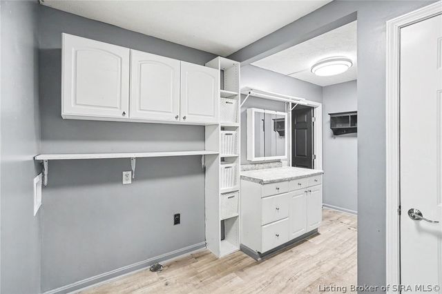 8104 Hidden River Trace, Charlestown, IN 47111