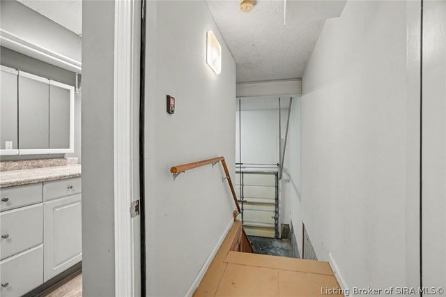 8104 Hidden River Trace, Charlestown, IN 47111