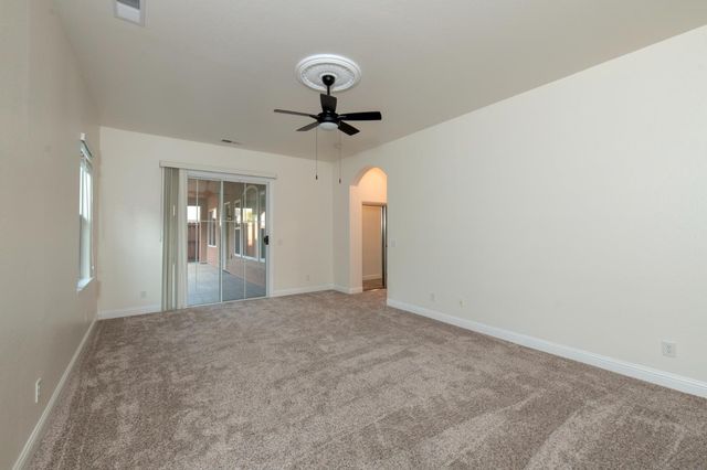 2825 E Quincy Avenue, Fresno, CA 93720