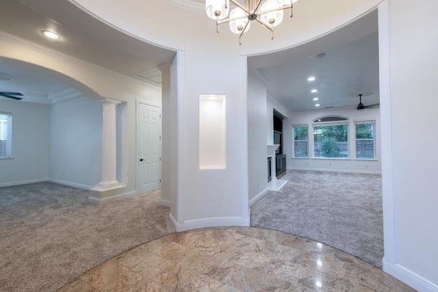 2825 E Quincy Avenue, Fresno, CA 93720