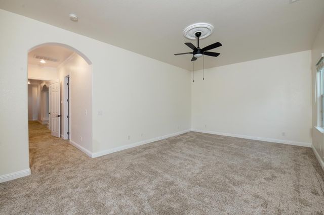 2825 E Quincy Avenue, Fresno, CA 93720
