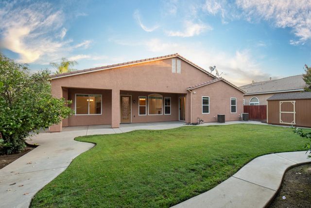 2825 E Quincy Avenue, Fresno, CA 93720