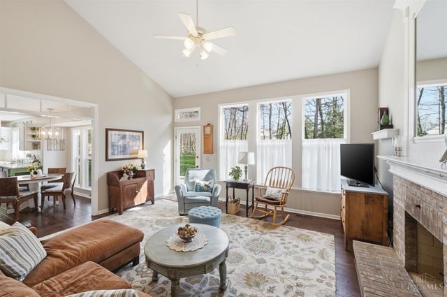 1502 Huntcrest Drive, Cincinnati, OH 45255