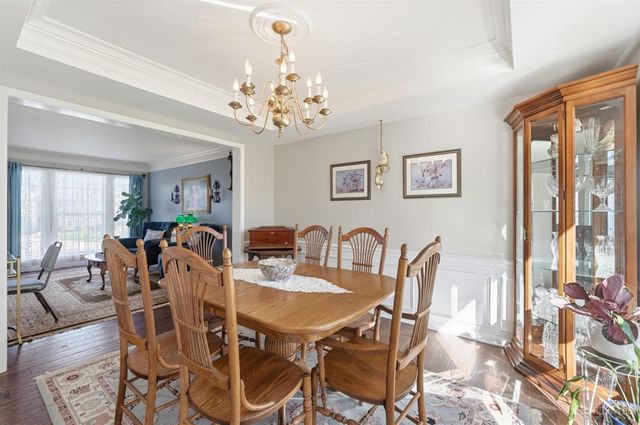 1502 Huntcrest Drive, Cincinnati, OH 45255