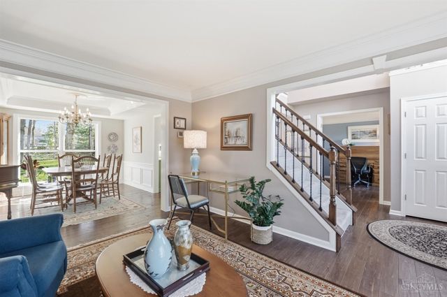 1502 Huntcrest Drive, Cincinnati, OH 45255