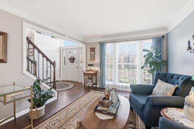 1502 Huntcrest Drive, Cincinnati, OH 45255