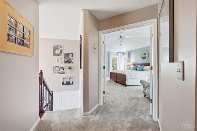 1502 Huntcrest Drive, Cincinnati, OH 45255