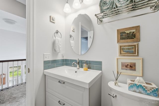 1502 Huntcrest Drive, Cincinnati, OH 45255