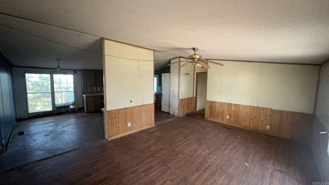 210 E San Francisco Ave, Black Oak, AR 72414