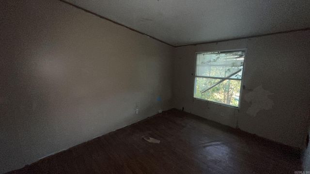 210 E San Francisco Ave, Black Oak, AR 72414