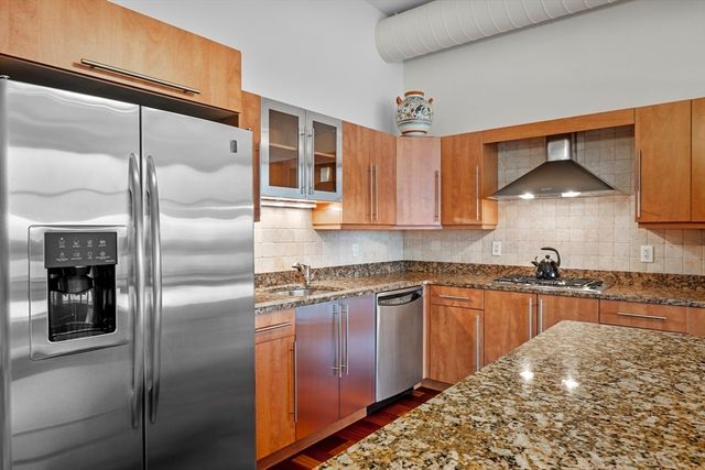 10 Ocean Ave 203, Revere, MA 02151