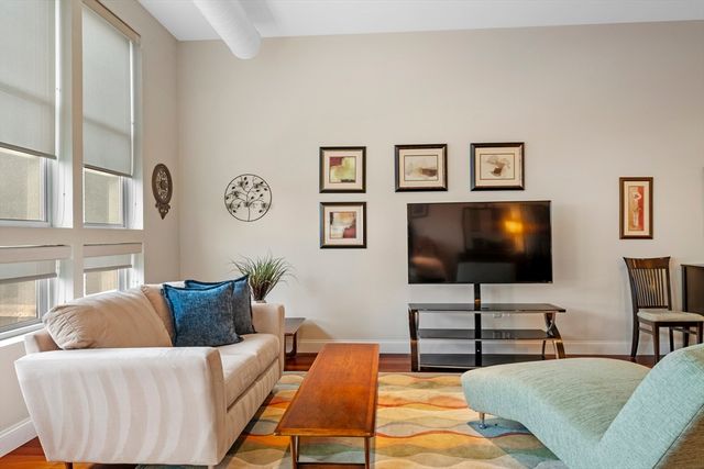 10 Ocean Ave 203, Revere, MA 02151