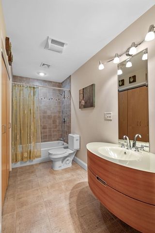 10 Ocean Ave 203, Revere, MA 02151