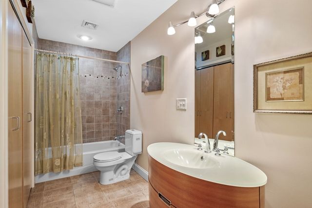 10 Ocean Ave 203, Revere, MA 02151