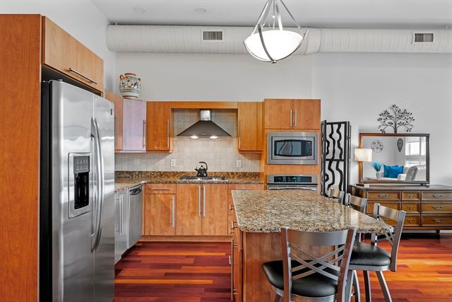 10 Ocean Ave 203, Revere, MA 02151