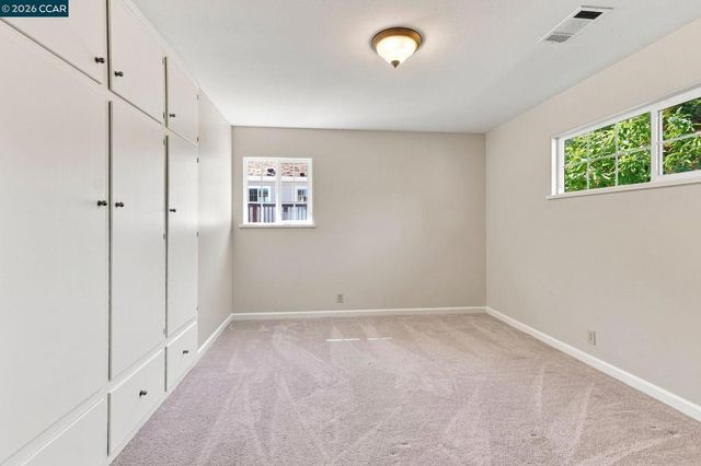2358 Galway Rd, San Pablo, CA 94806