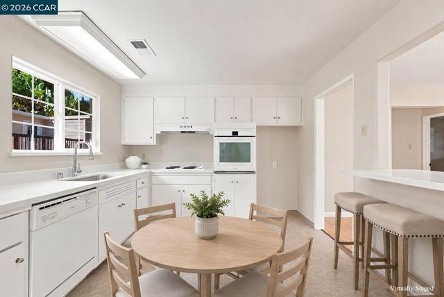 2358 Galway Rd, San Pablo, CA 94806