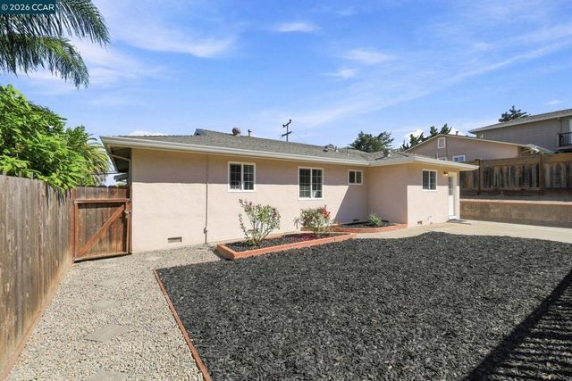 2358 Galway Rd, San Pablo, CA 94806