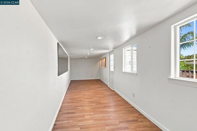 2358 Galway Rd, San Pablo, CA 94806