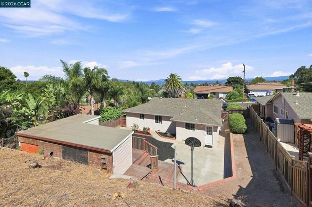 2358 Galway Rd, San Pablo, CA 94806