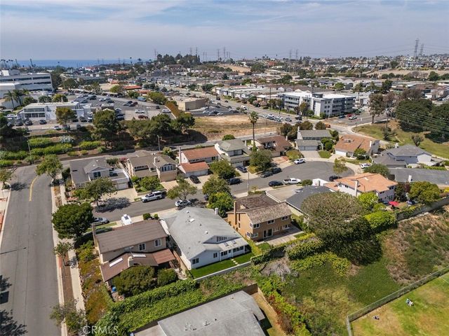 19332 Tomlee Avenue, Torrance, CA 90503