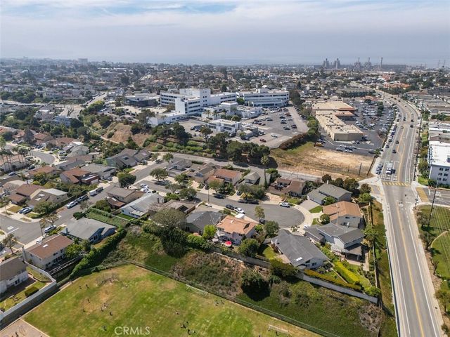 19332 Tomlee Avenue, Torrance, CA 90503