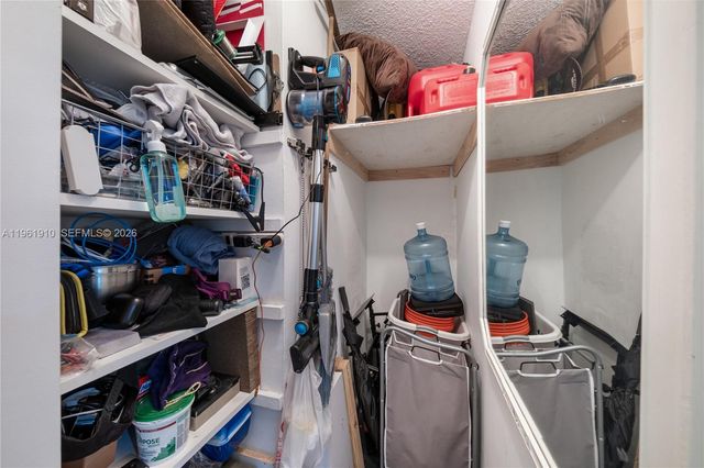 9971 W Bay Harbor Dr 206, Bay Harbor Islands, FL 33154