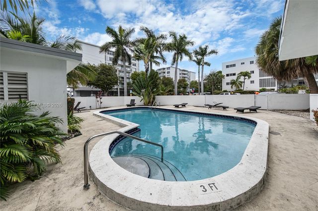 9971 W Bay Harbor Dr 206, Bay Harbor Islands, FL 33154