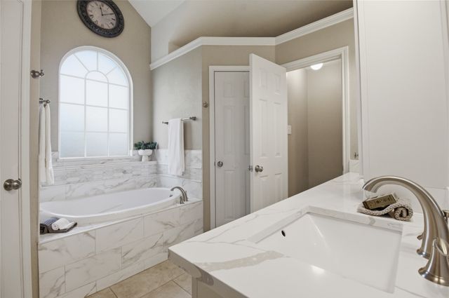 7504 Teakwood Court, North Richland Hills, TX 76182