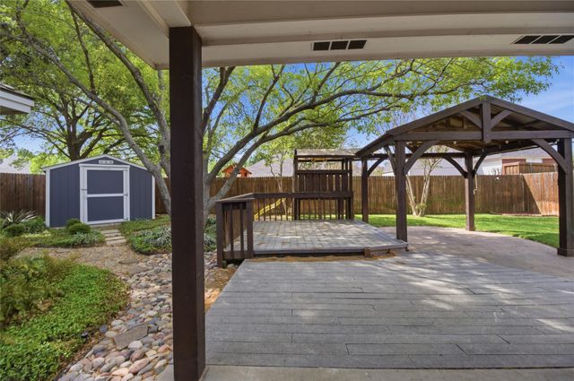 7504 Teakwood Court, North Richland Hills, TX 76182