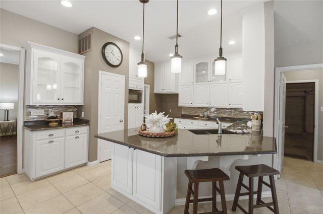 7504 Teakwood Court, North Richland Hills, TX 76182