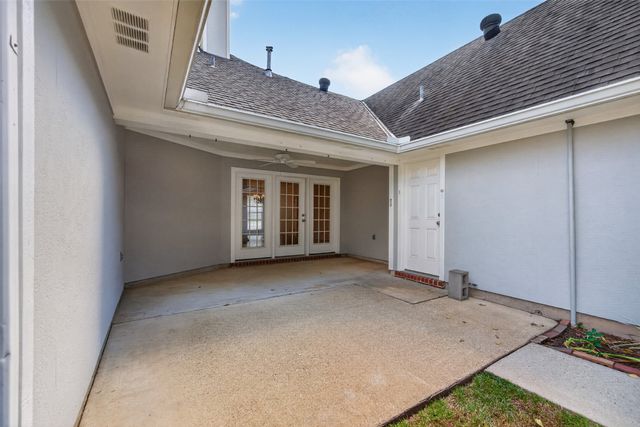 10540 Plum Creek Drive, Shreveport, LA 71106