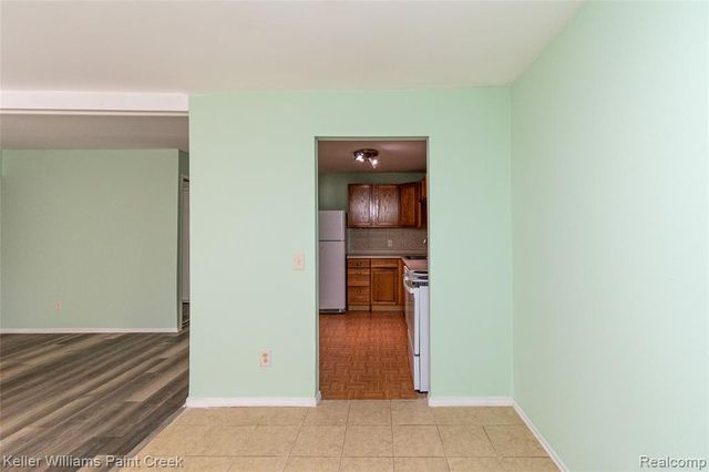 31993 W 12 Mile Road 109, Farmington, MI 48334