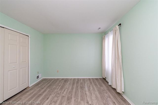 31993 W 12 Mile Road 109, Farmington, MI 48334