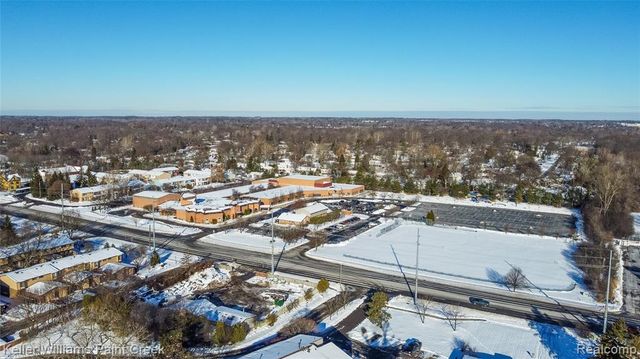 31993 W 12 Mile Road 109, Farmington, MI 48334
