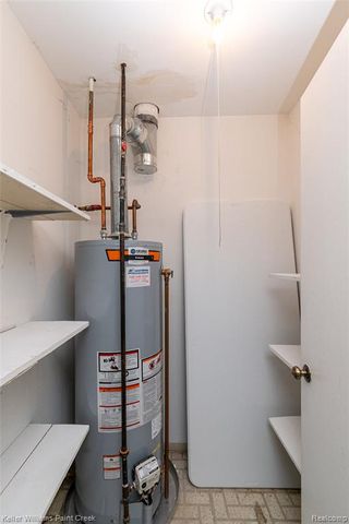 31993 W 12 Mile Road 109, Farmington, MI 48334