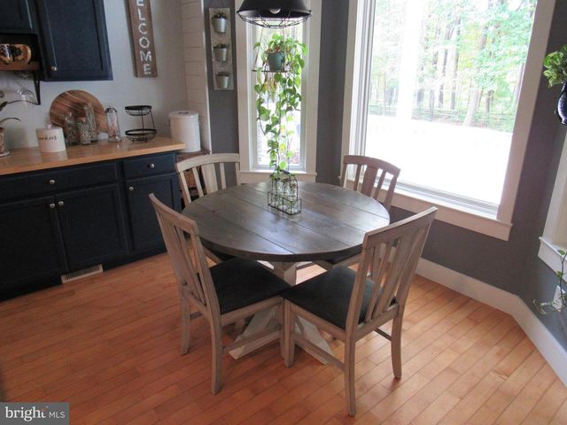 1734 PINE LN, Quakertown, PA 18951