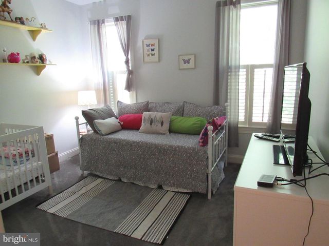 1734 PINE LN, Quakertown, PA 18951