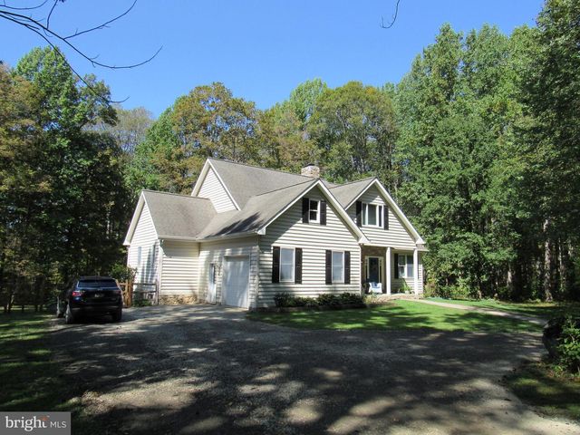 1734 PINE LN, Quakertown, PA 18951