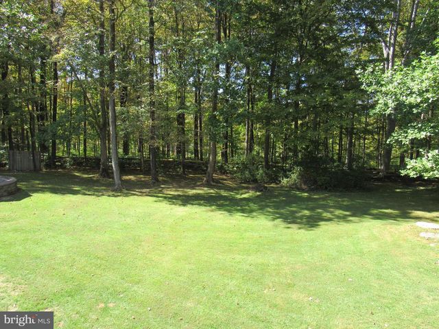 1734 PINE LN, Quakertown, PA 18951