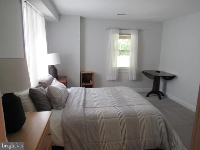 1734 PINE LN, Quakertown, PA 18951