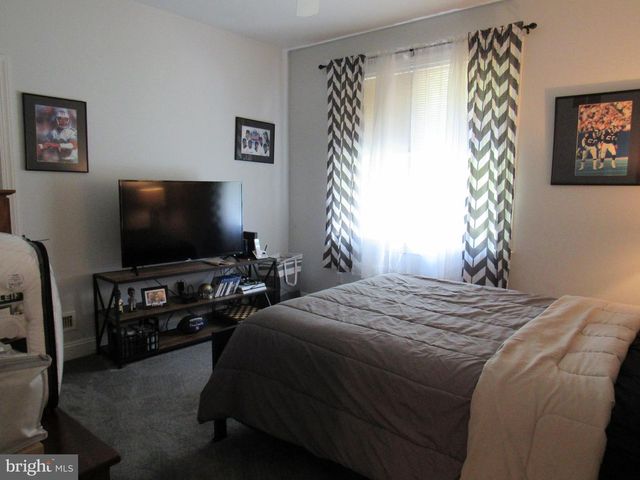 1734 PINE LN, Quakertown, PA 18951