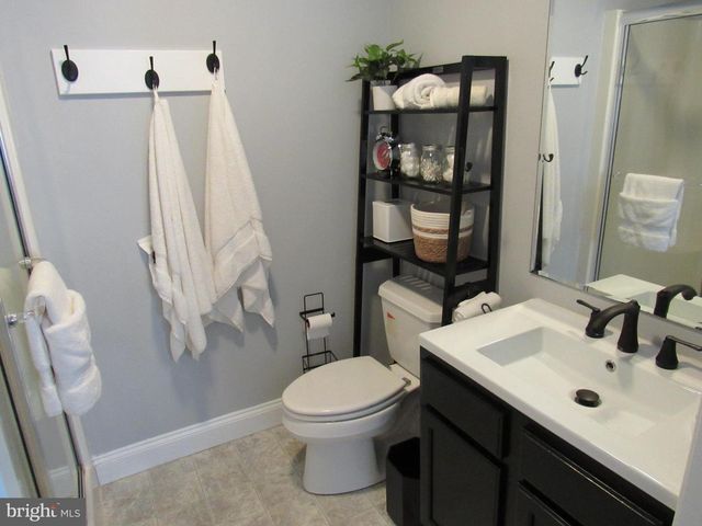 1734 PINE LN, Quakertown, PA 18951