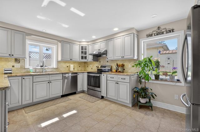 125-16 5th Avenue, College Point, NY 11356