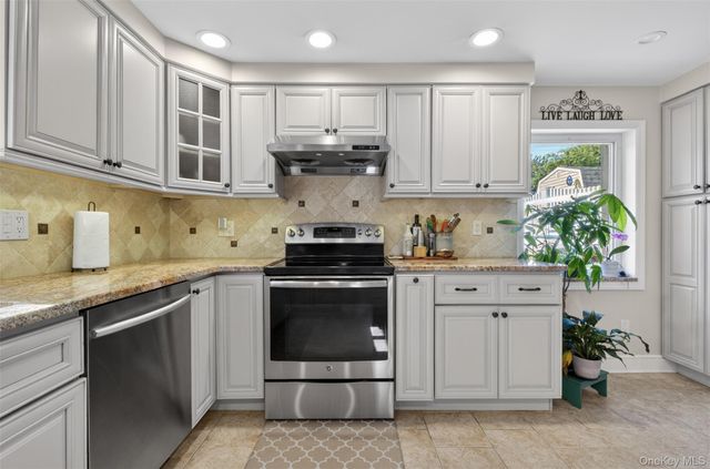 125-16 5th Avenue, College Point, NY 11356