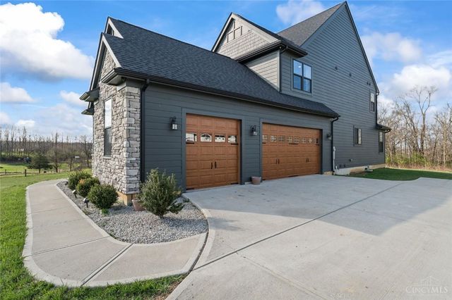 2425 Middleboro Road, Washington Twp, OH 45113