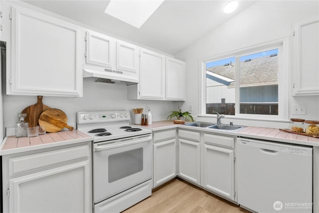 14118 51st Drive NE, Marysville, WA 98271