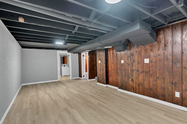 2049 S Terrace Dr, Wichita, KS 67218